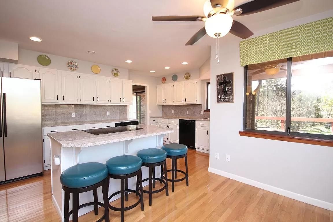 Interior, Kitchen, Recessed Lighting, Wood Texture Flooring
