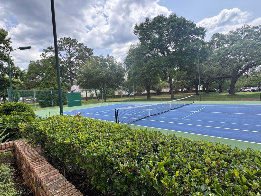 Exterior, Tennis Courts