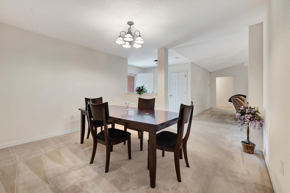 Chandelier, Dining room, Interior