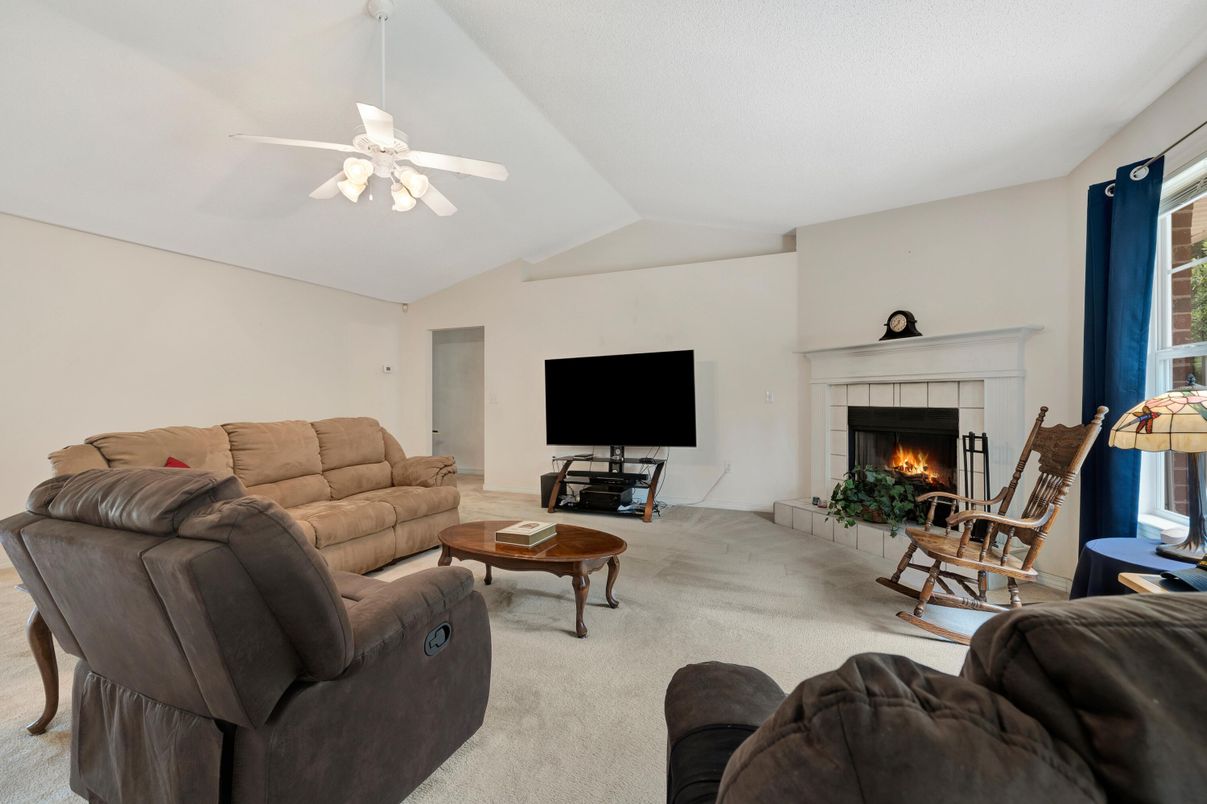 Fireplace, Interior, Living room