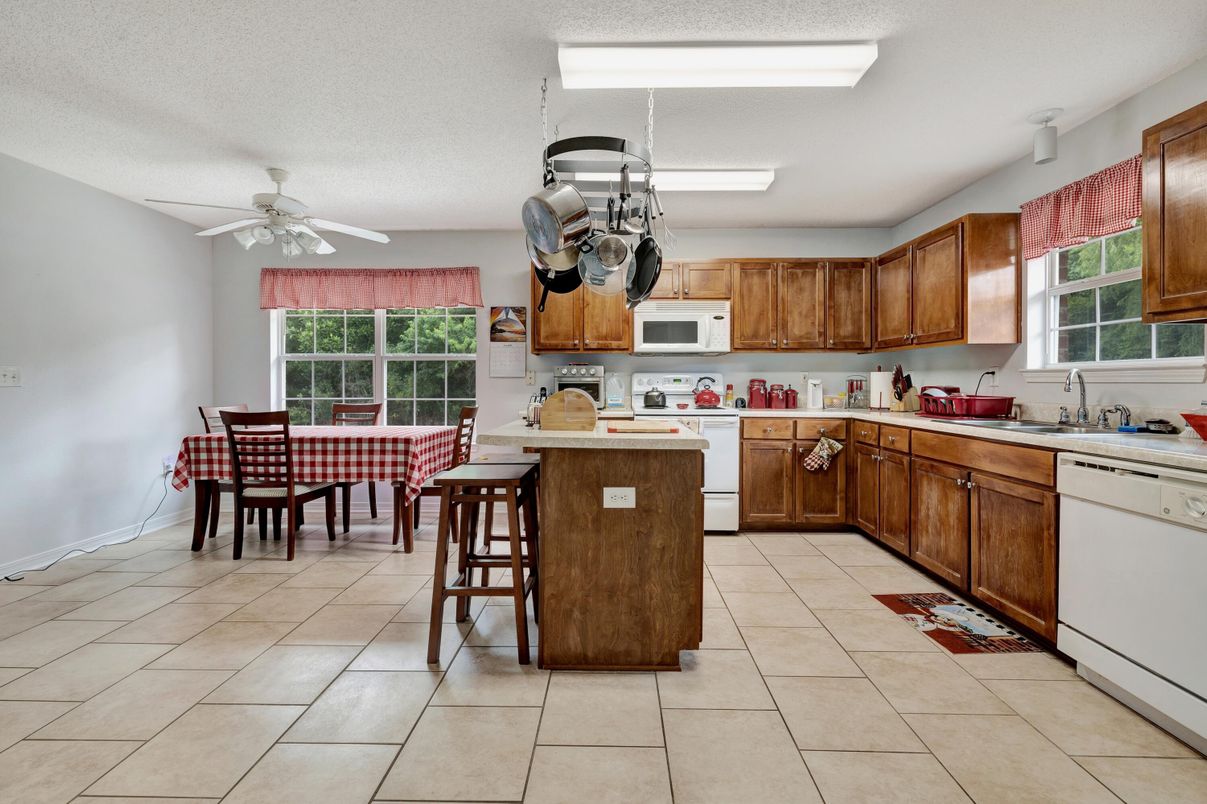 Dining room, Interior, Kitchen