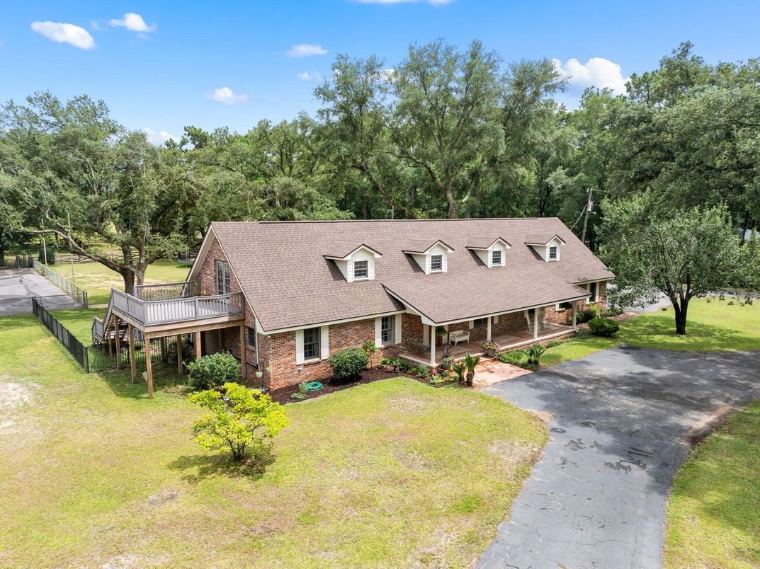 Attached, Exterior, Facade, Brick Facade, Cape Cod