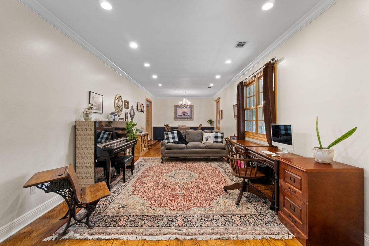 Chandelier, Home Office, Interior, Piano, Recessed Lighting, Wood Texture Flooring