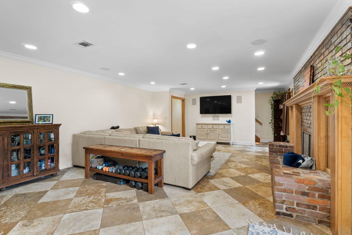 Fireplace, Interior, Living room, Recessed Lighting