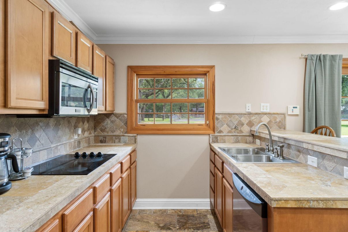 Interior, Kitchen, Recessed Lighting