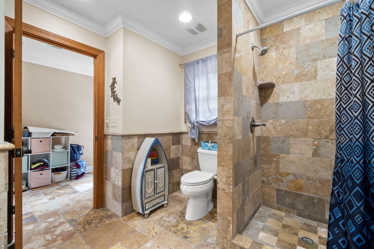 Bathroom, Interior, Recessed Lighting, Stone Walls