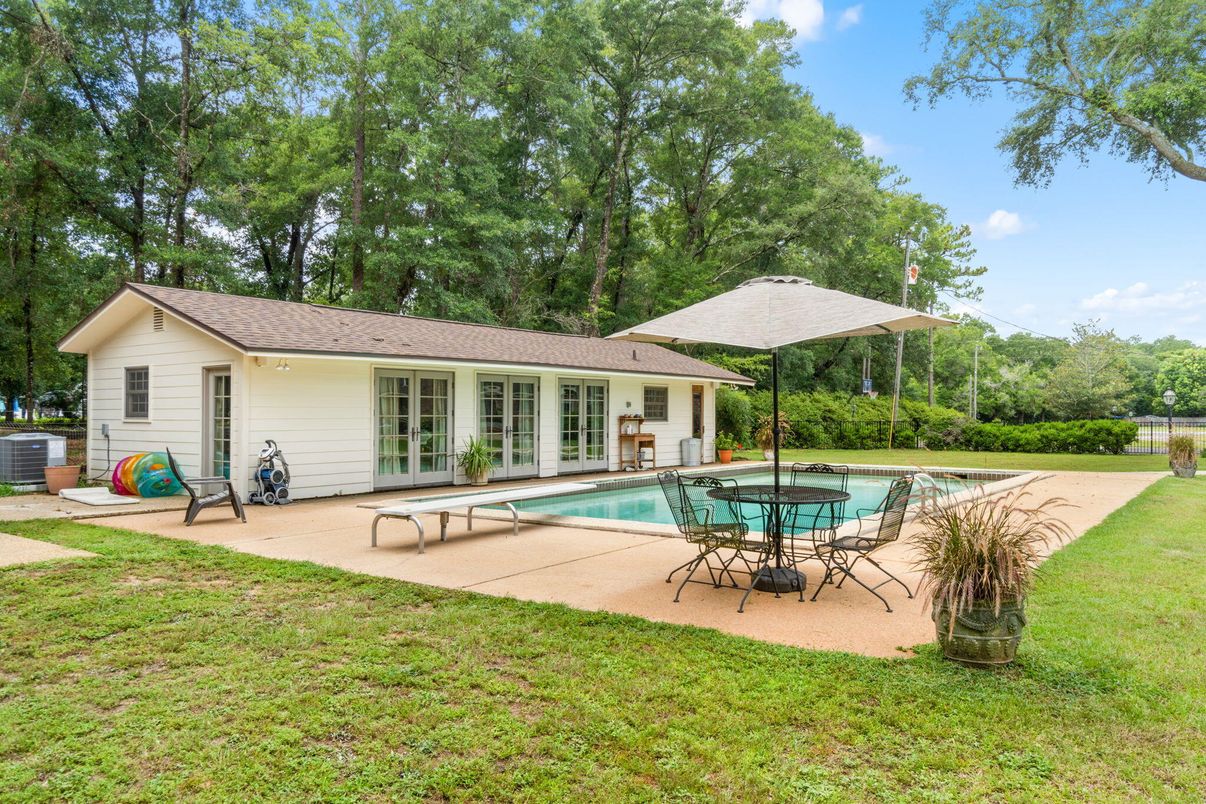 Backyard, Exterior, Pool