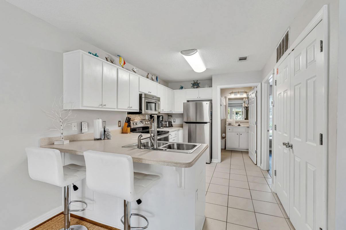 Interior, Kitchen, Stainless Steel Appliances