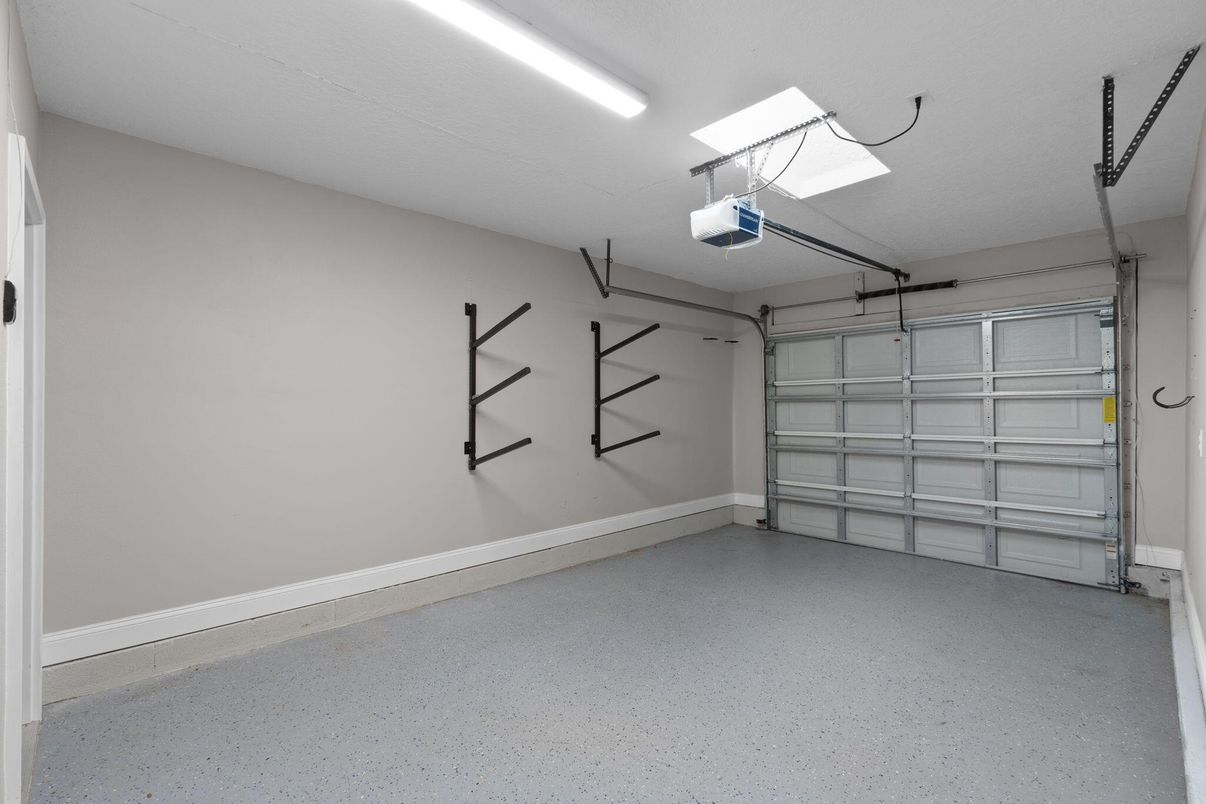 Garage, Interior