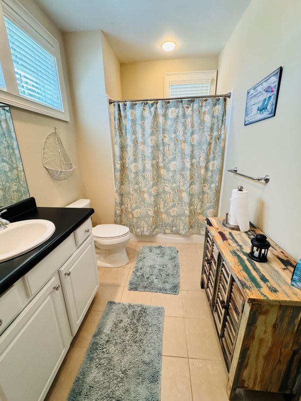 Bathroom, Interior, Recessed Lighting