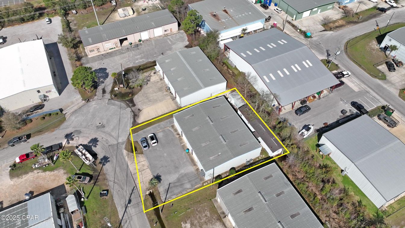 Exterior, Drone