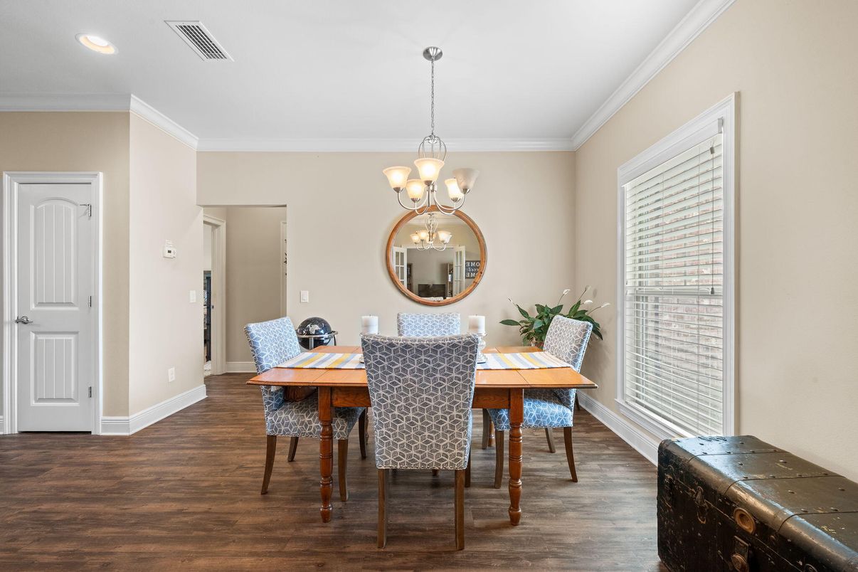 Chandelier, Dining room, Interior, Recessed Lighting, Wood Texture Flooring