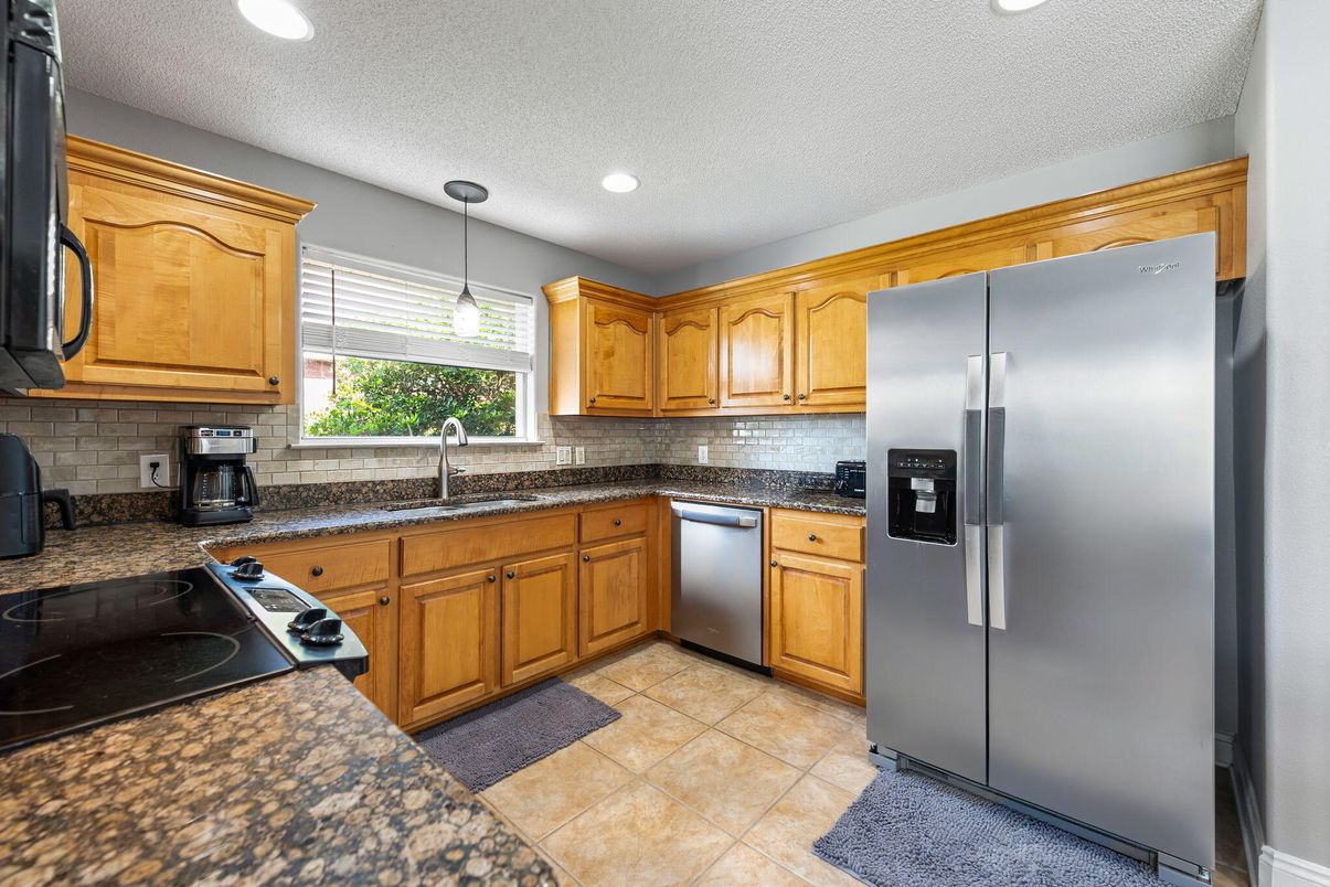 Interior, Kitchen, Pendant Lights, Recessed Lighting
