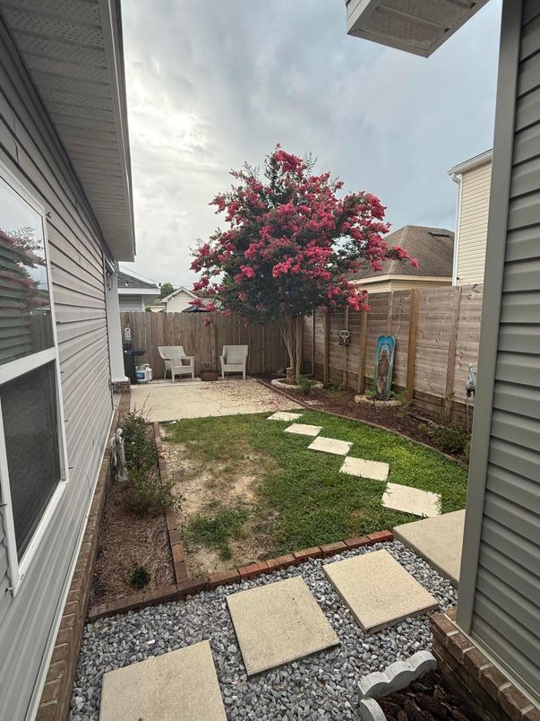 Backyard, Exterior