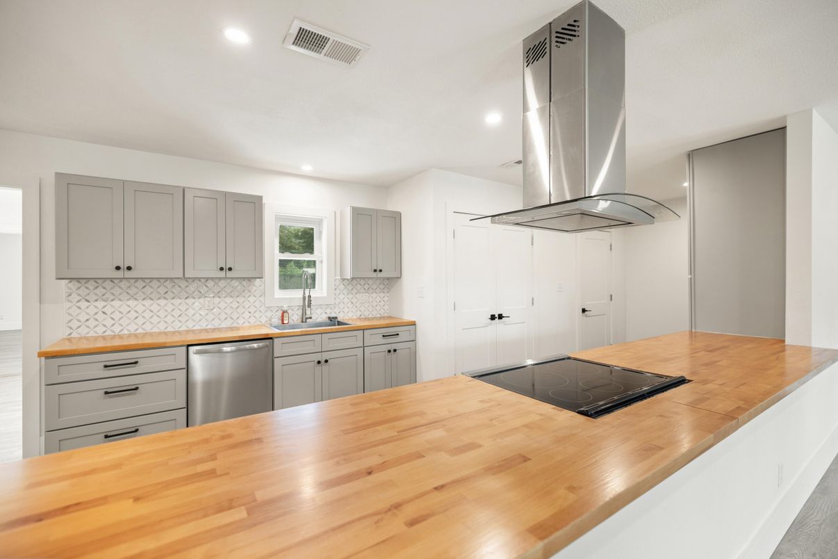 Interior, Kitchen, Recessed Lighting