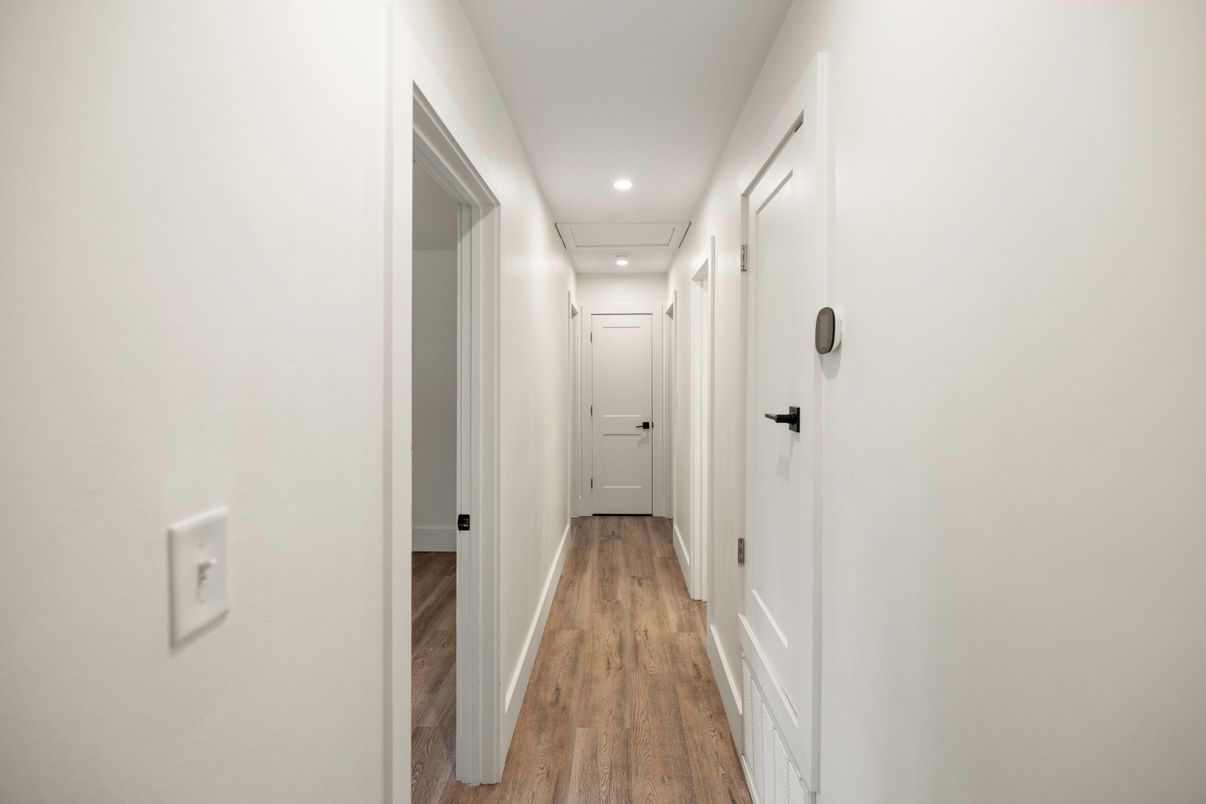 Interior, Recessed Lighting, Wood Texture Flooring