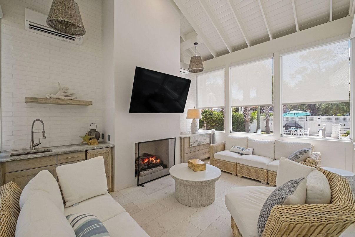 Fireplace, Interior, Living room, Pendant Lights, Stone Walls