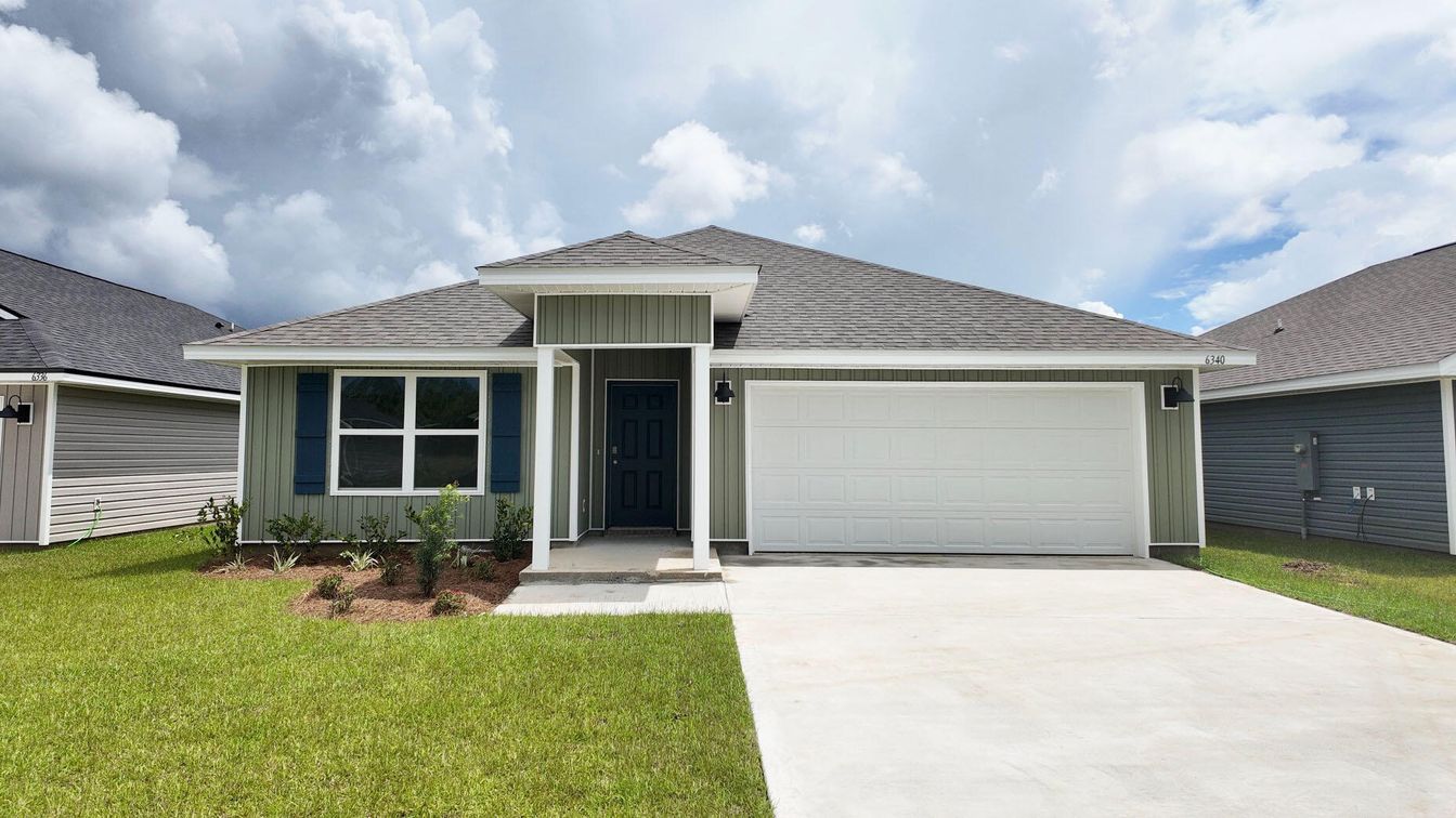 Attached, Exterior, Facade, Ranch