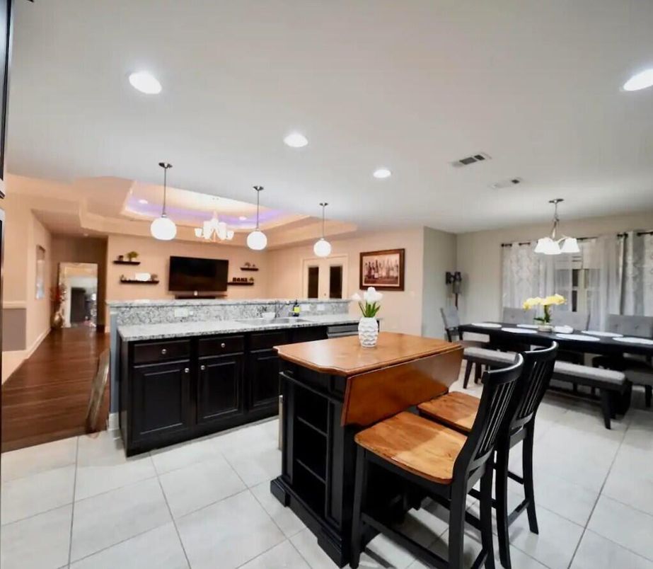 Dining room, Interior, Kitchen, Pendant Lights, Recessed Lighting