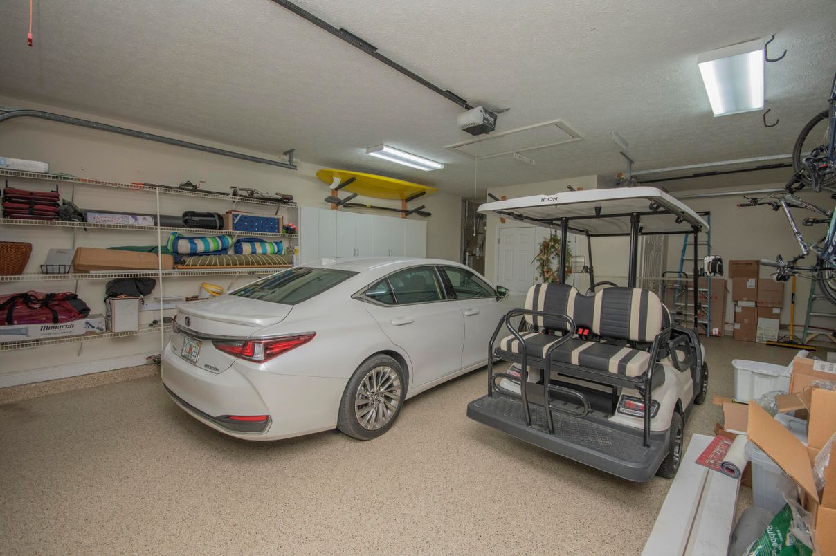 Garage, Interior