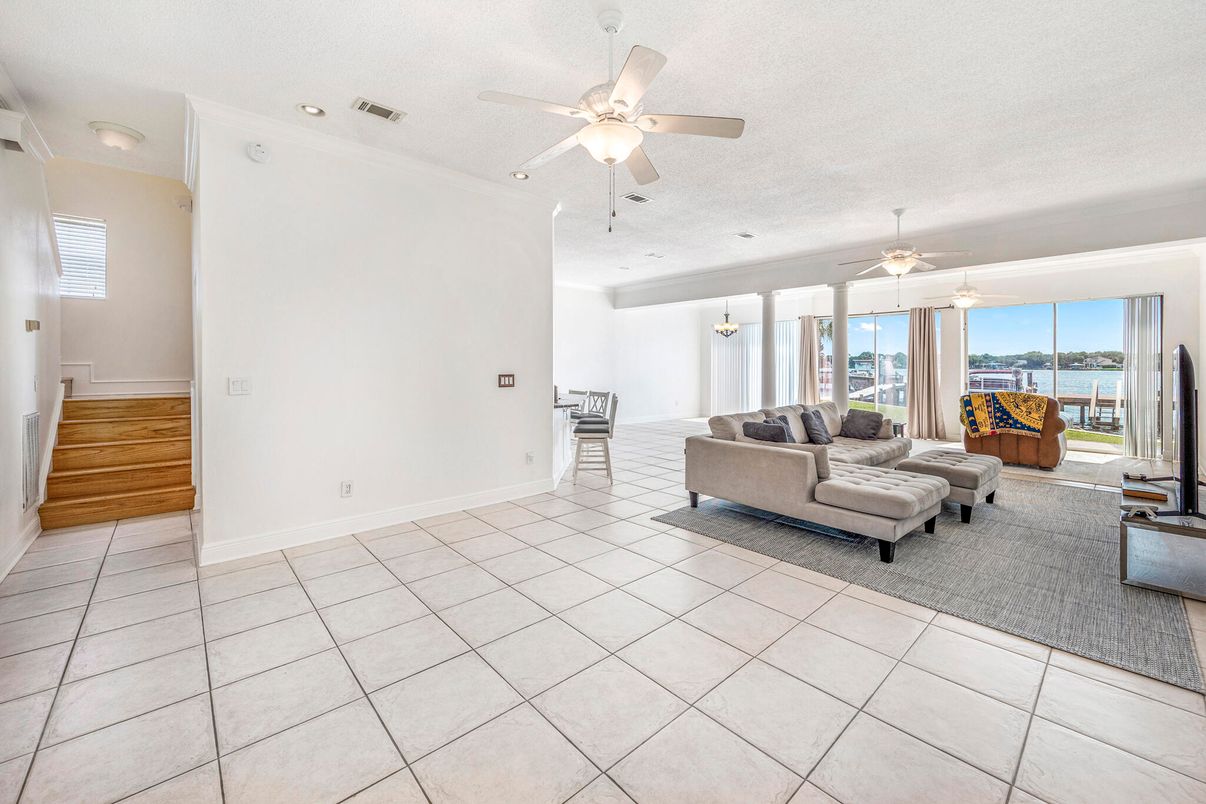 Interior, Living room, Recessed Lighting, Water, Wood Texture Flooring