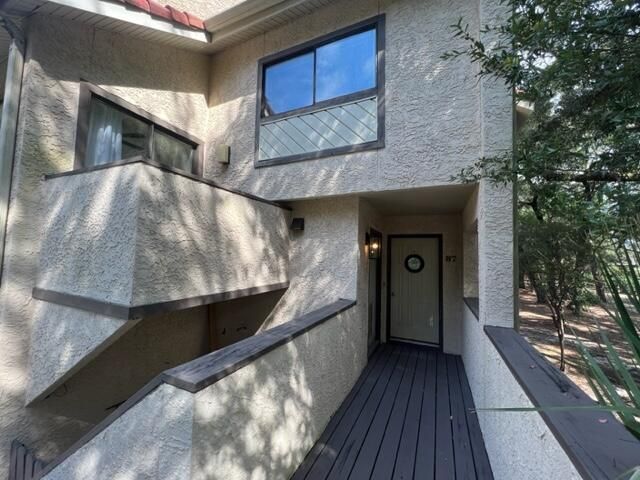 Exterior, Wood Texture Flooring