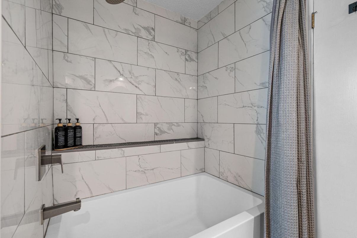Bathroom, Interior, Marble Walls