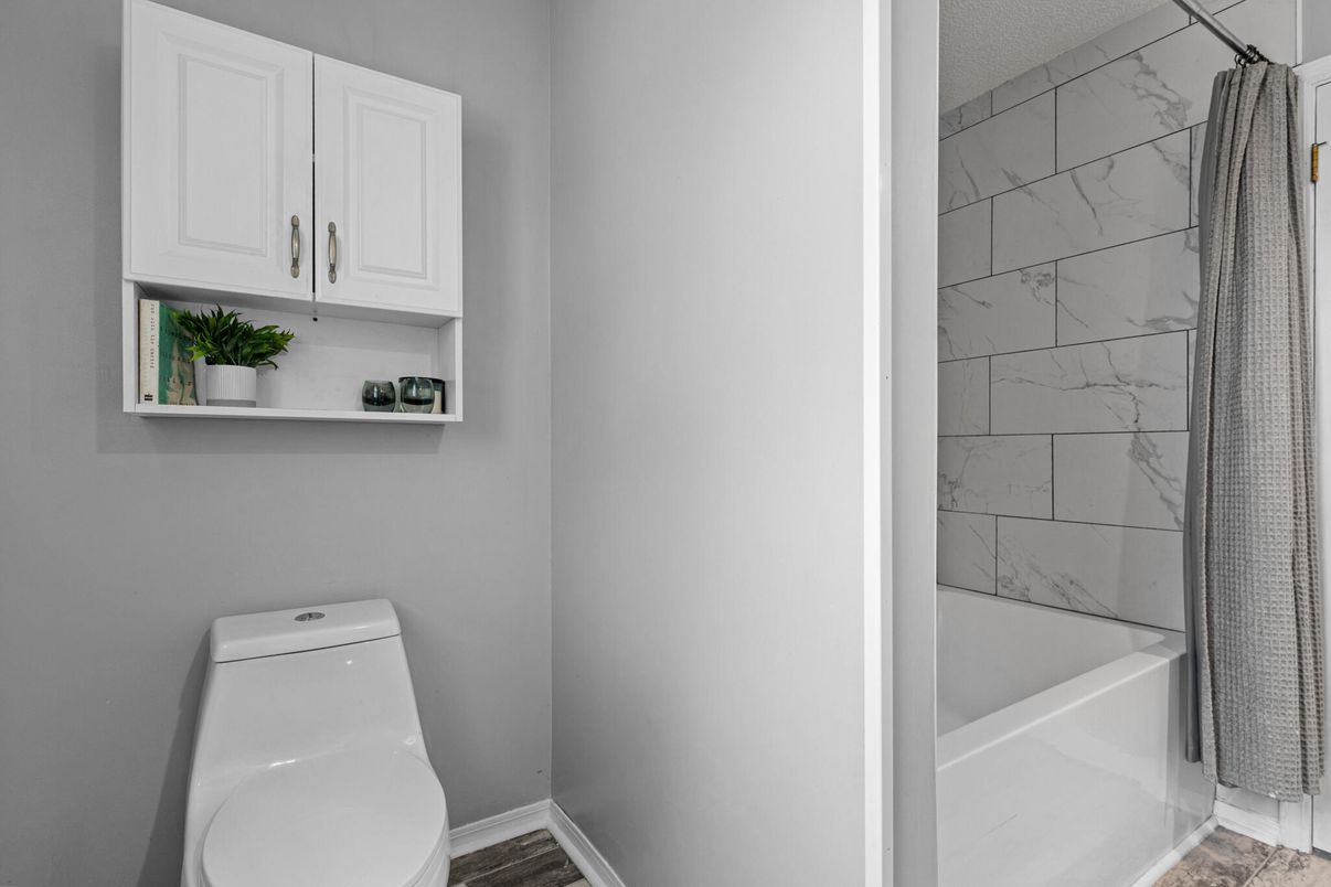 Bathroom, Interior, Marble Walls