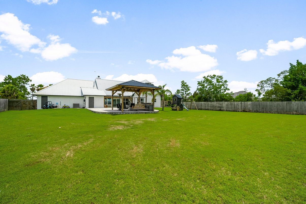 Backyard, Exterior, Playground