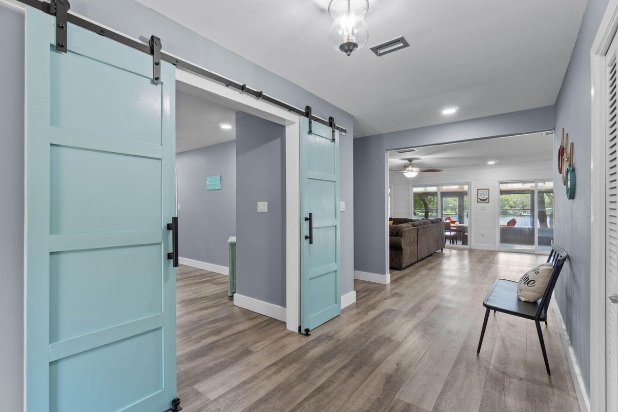 Interior, Recessed Lighting, Wood Texture Flooring