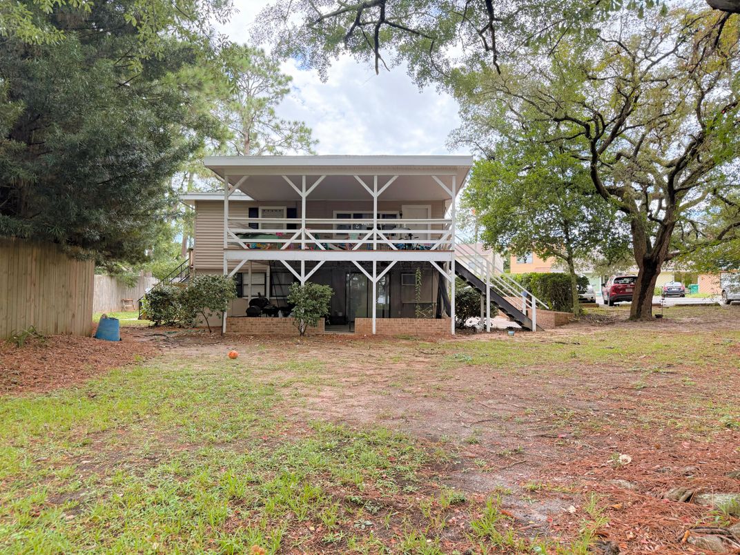 Backyard, Exterior