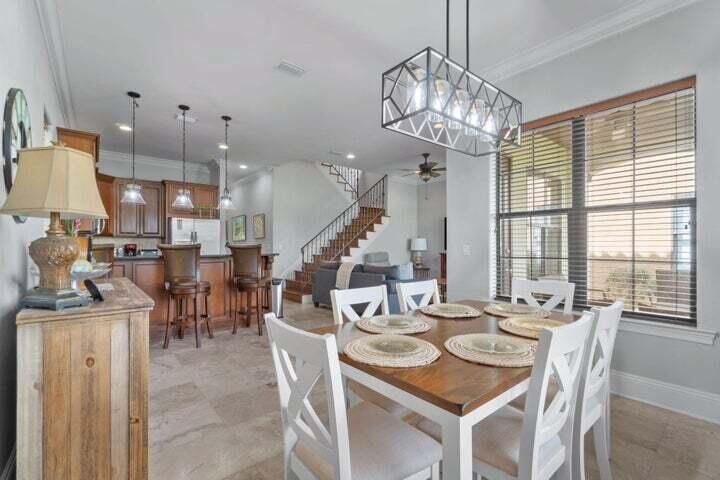 Dining room, Interior, Kitchen, Pendant Lights, Recessed Lighting