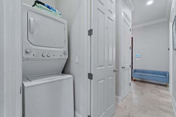 Interior, Recessed Lighting, Utility Closets, Washer