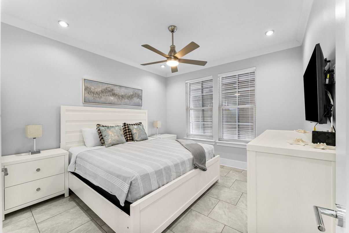 Bedroom, Interior, Recessed Lighting