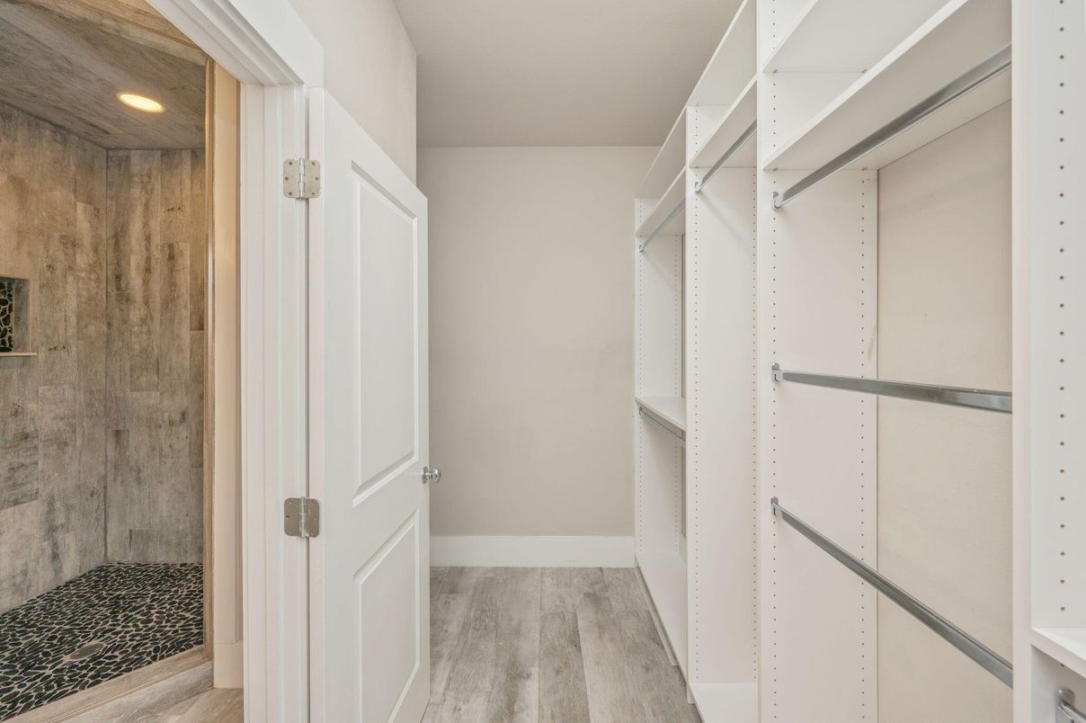 Interior, Recessed Lighting, Walk-in Closets, Wood Texture Flooring