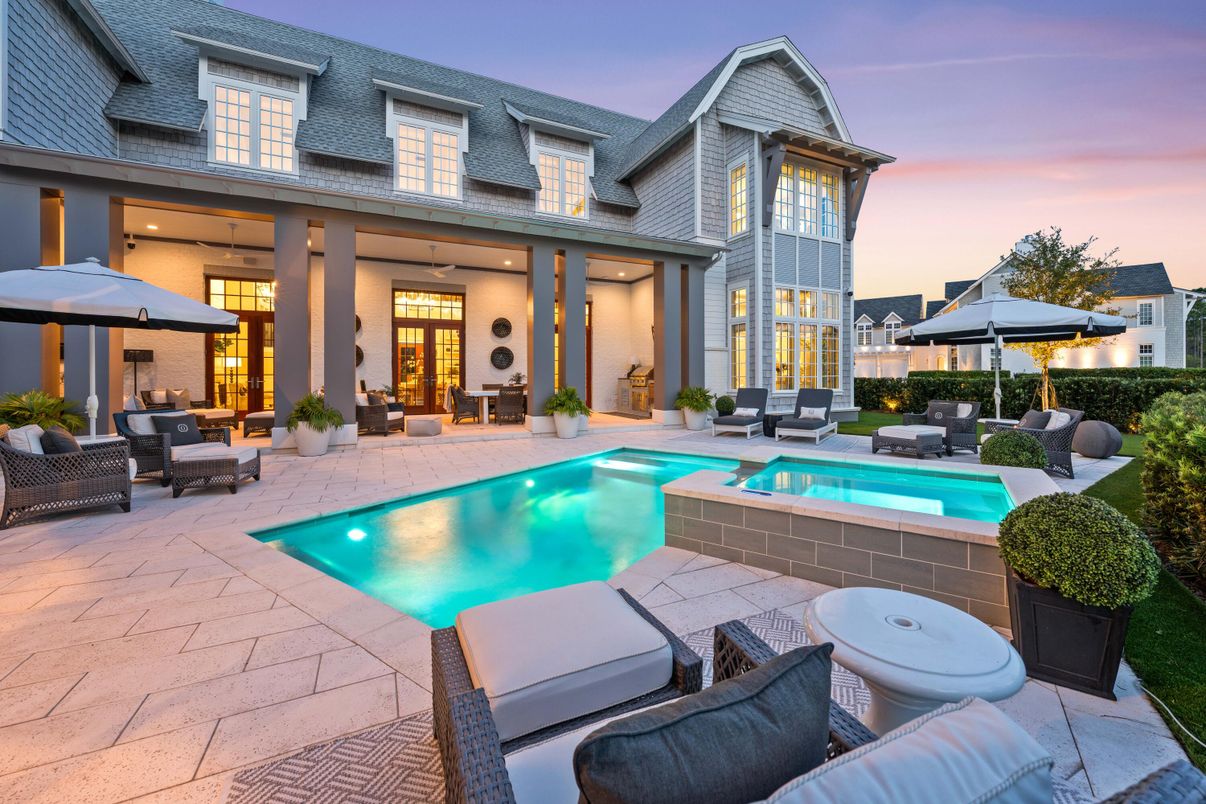 Exterior, Pool