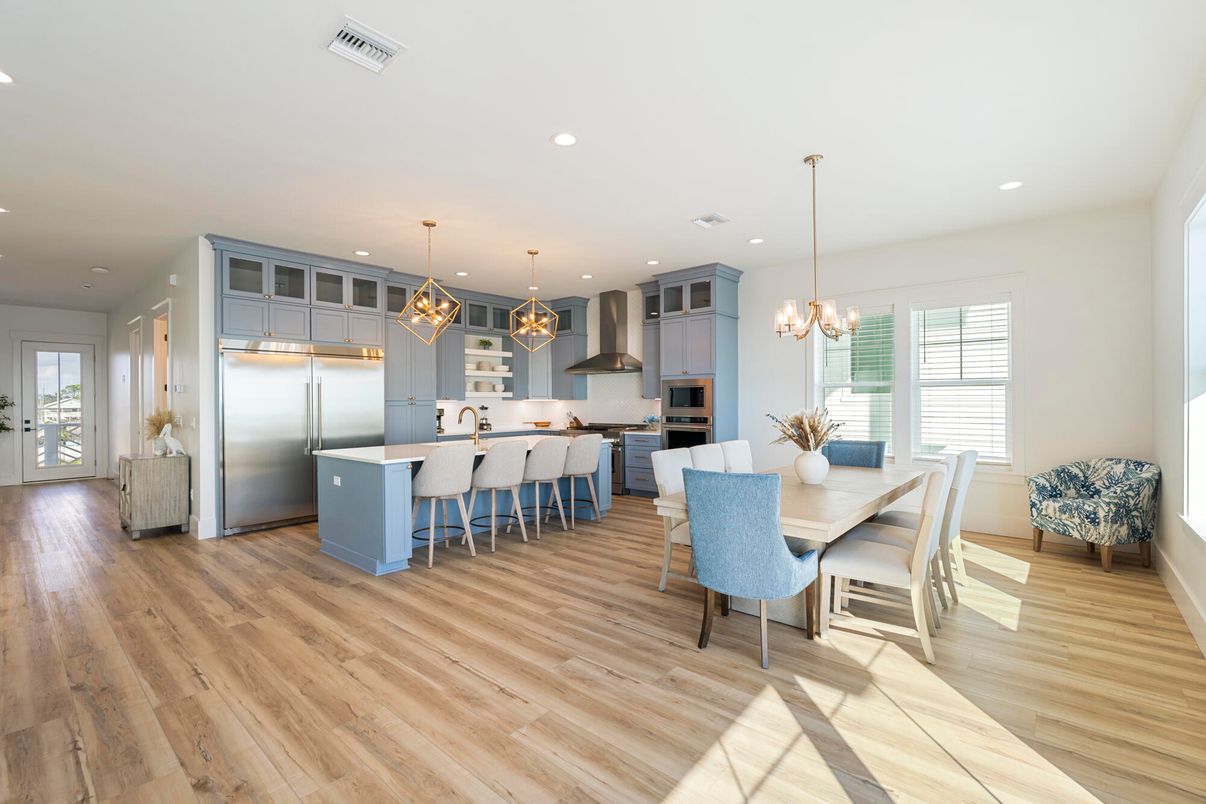 Dining room, Interior, Kitchen, Pendant Lights, Recessed Lighting, Stainless Steel Appliances, Wood Texture Flooring