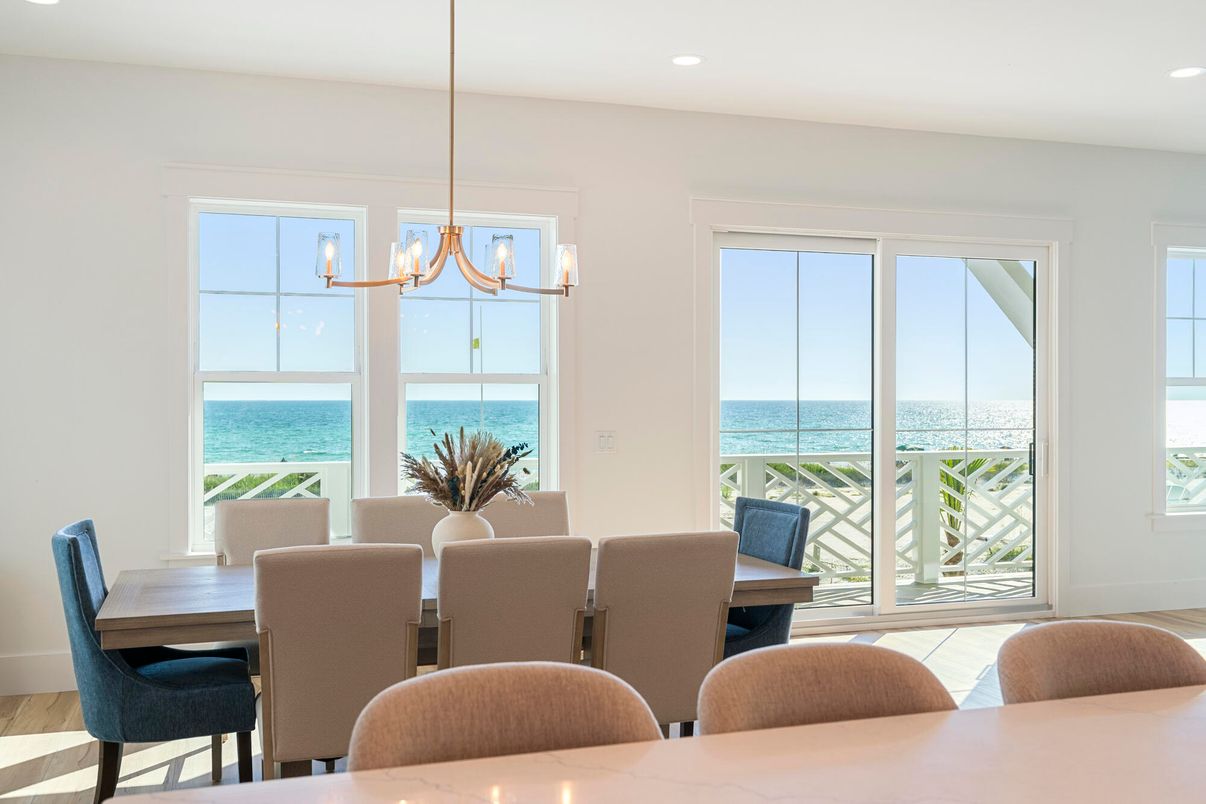 Chandelier, Dining room, Interior, Pendant Lights, Recessed Lighting, Water, Wood Texture Flooring