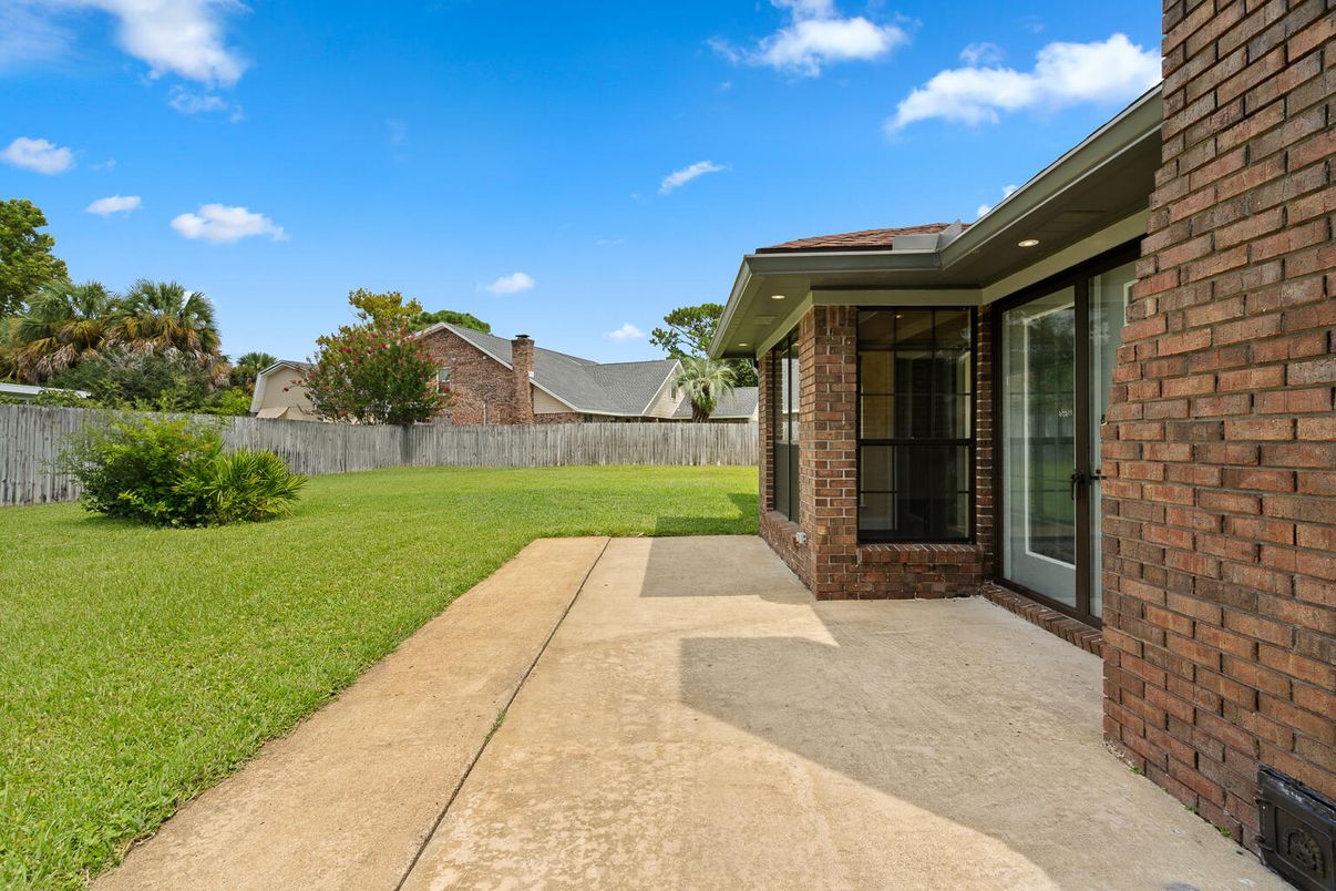 Backyard, Exterior