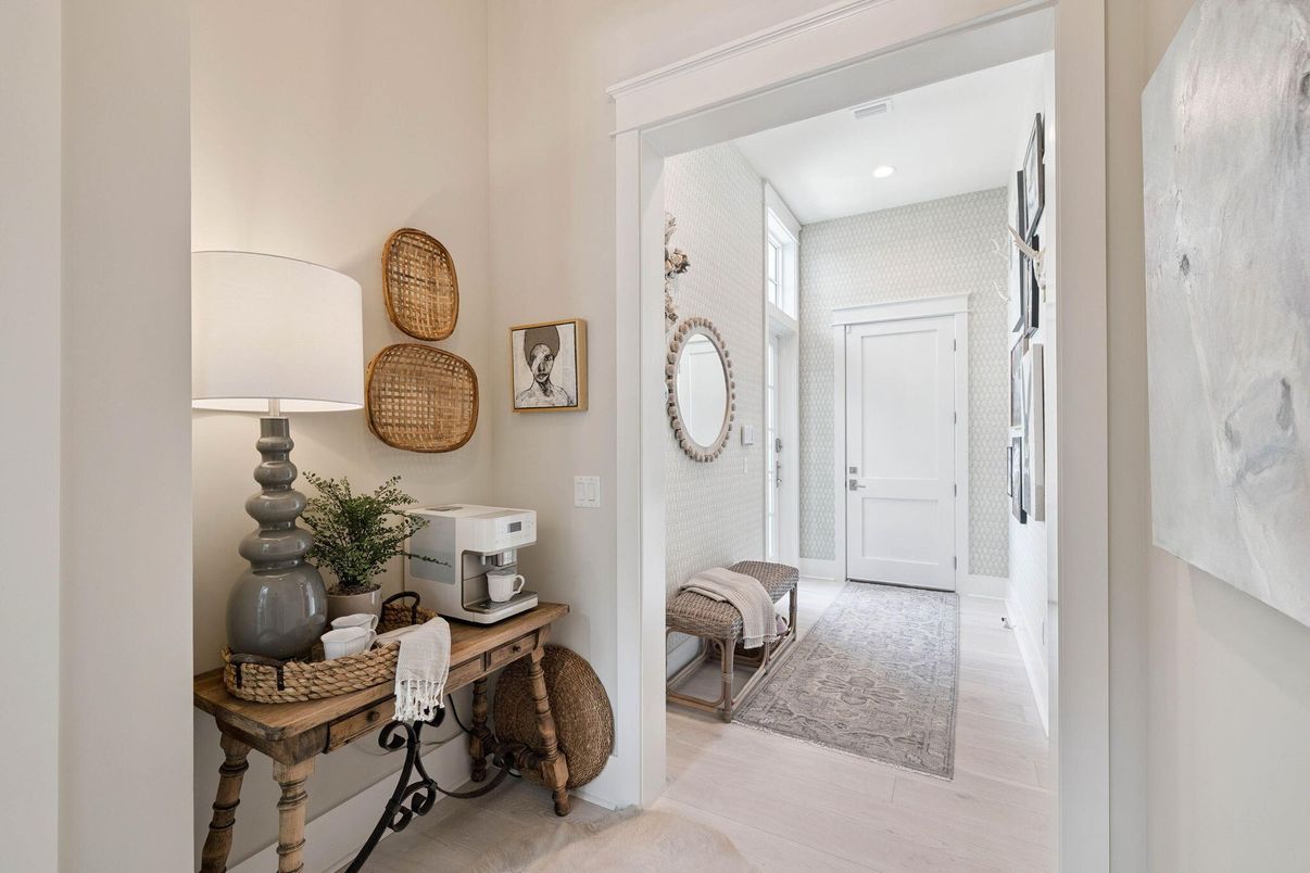 Interior, Recessed Lighting, Wood Texture Flooring