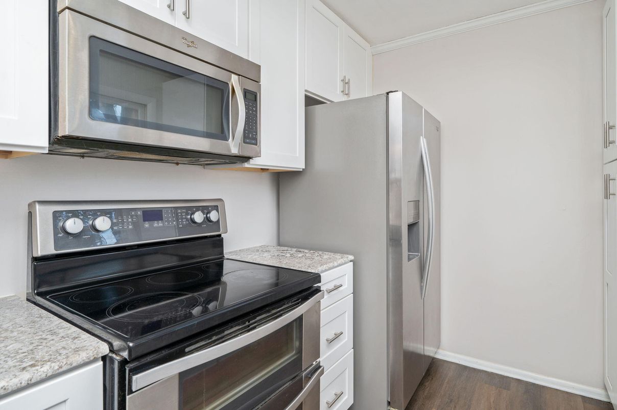 Interior, Kitchen, Stainless Steel Appliances, Wood Texture Flooring