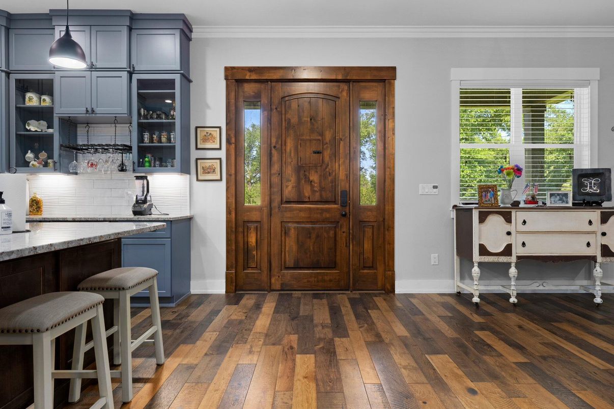 Interior, Kitchen, Pendant Lights, Wood Texture Flooring