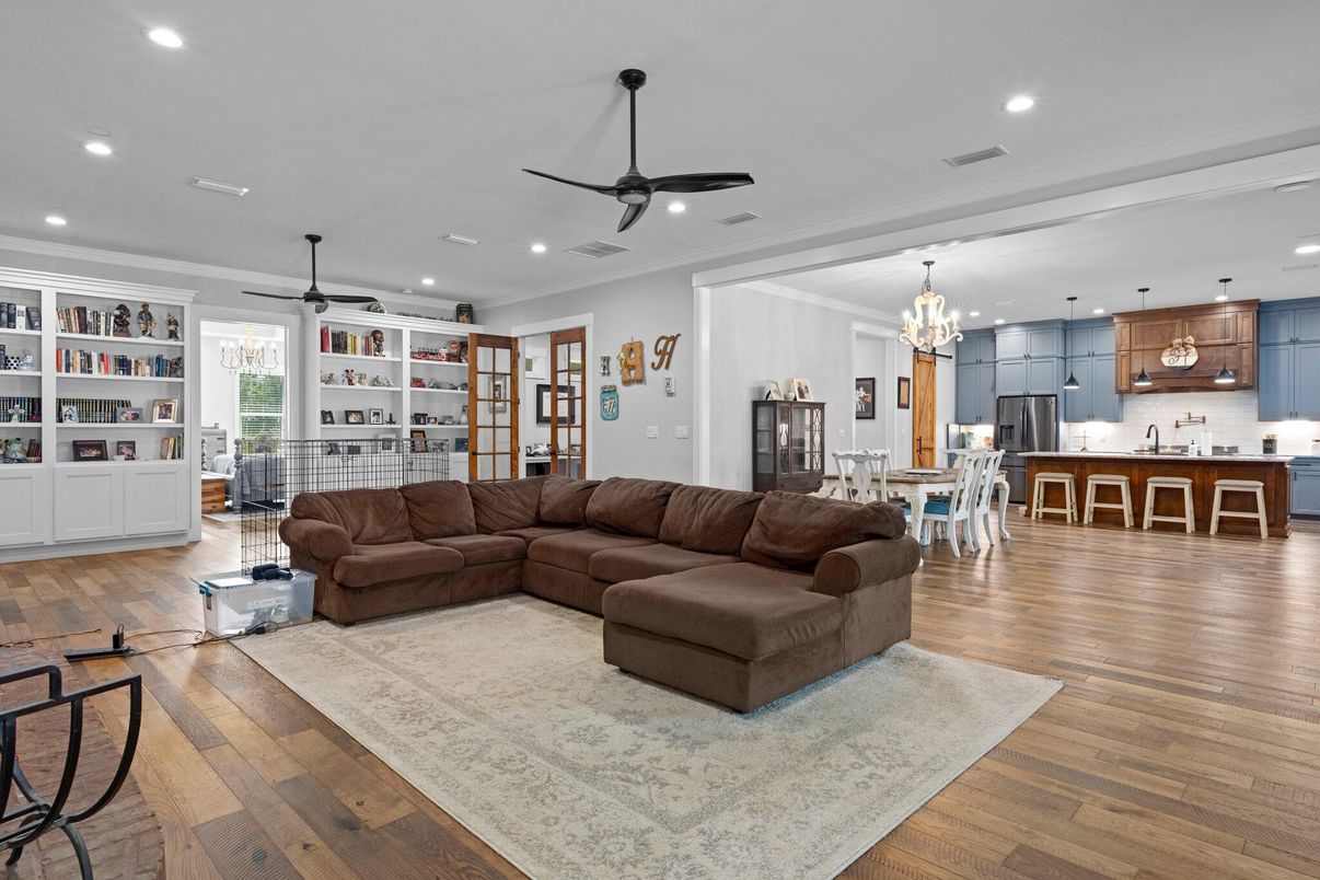 Chandelier, Dining room, Interior, Kitchen, Living room, Pendant Lights, Recessed Lighting, Wood Texture Flooring