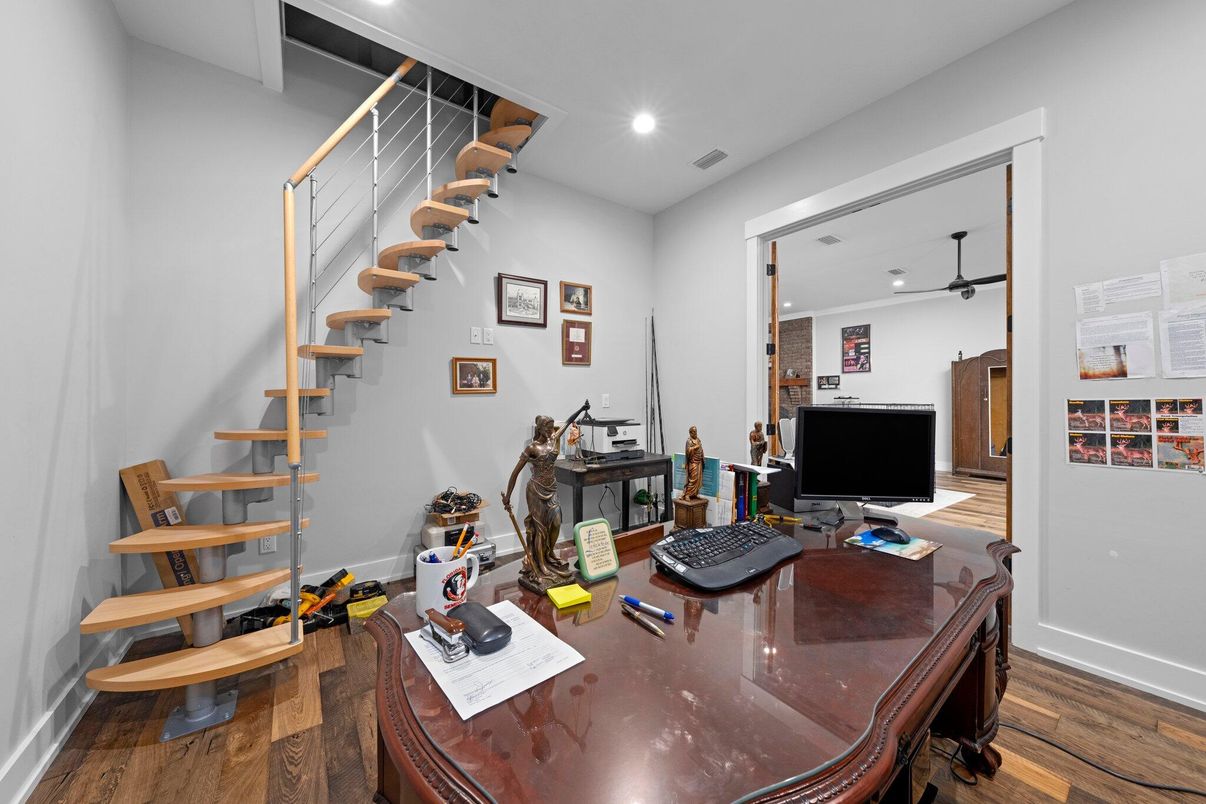 Home Office, Interior, Recessed Lighting, Wood Texture Flooring