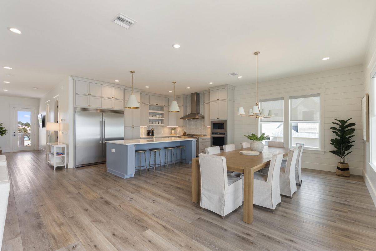 Dining room, Interior, Kitchen, Pendant Lights, Recessed Lighting, Stainless Steel Appliances, Wood Texture Flooring