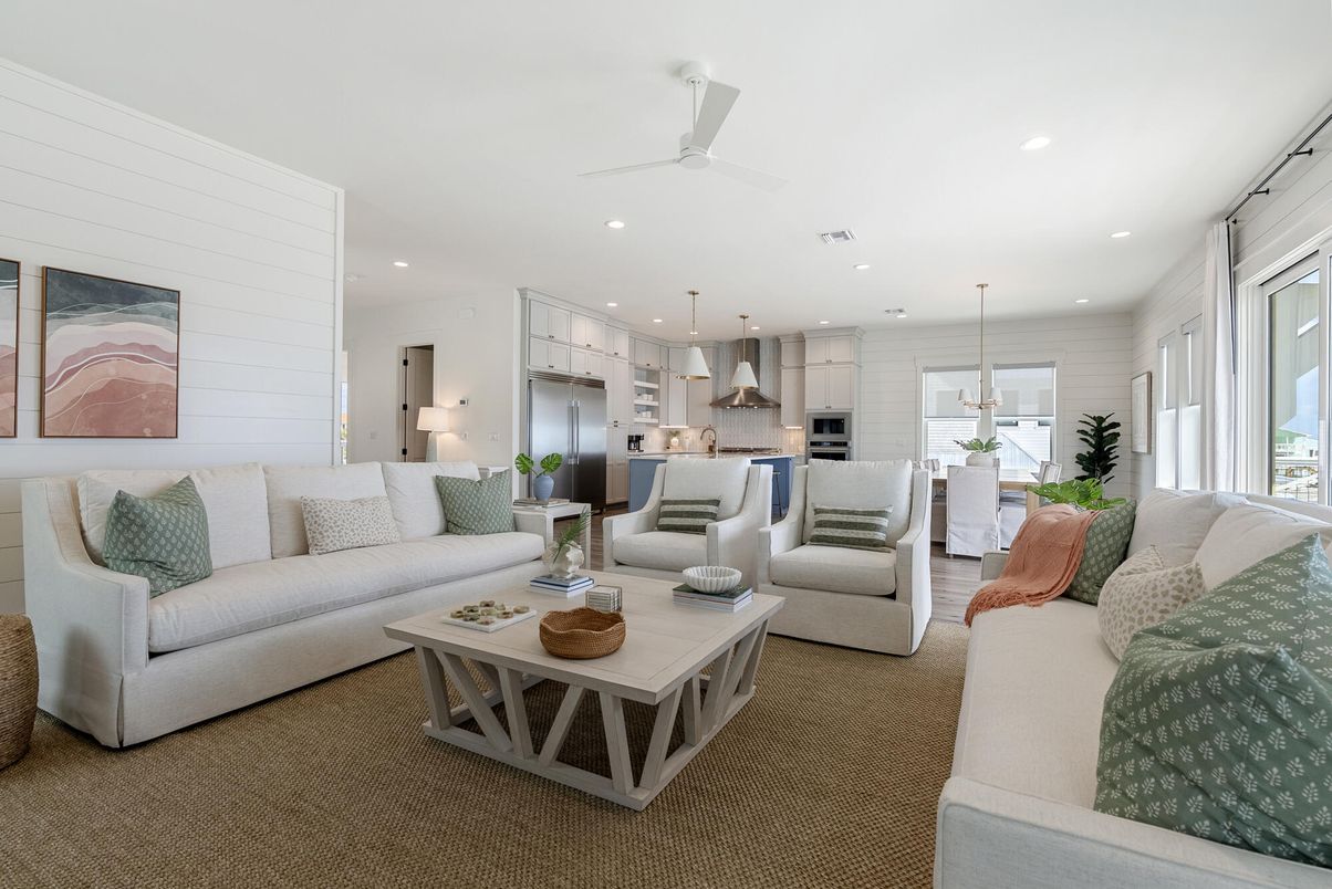 Dining room, Interior, Kitchen, Living room, Pendant Lights, Recessed Lighting, Stainless Steel Appliances