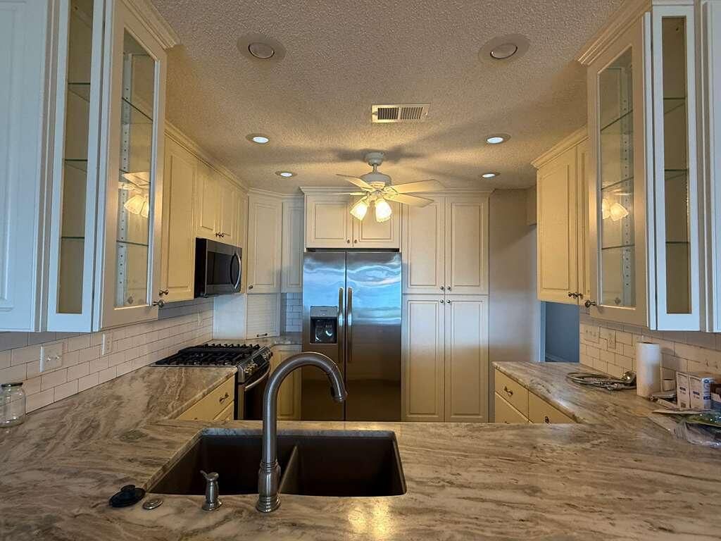 Interior, Kitchen, Recessed Lighting