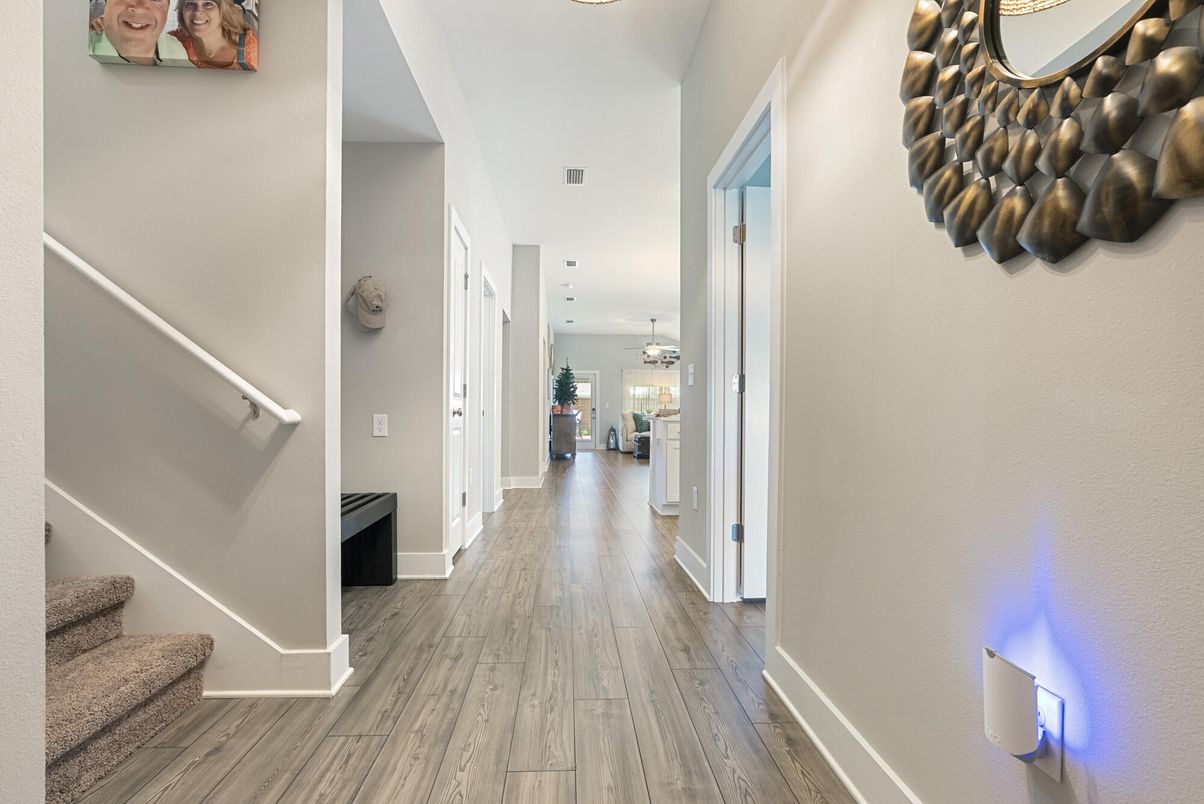 Interior, Pendant Lights, Recessed Lighting, Wood Texture Flooring