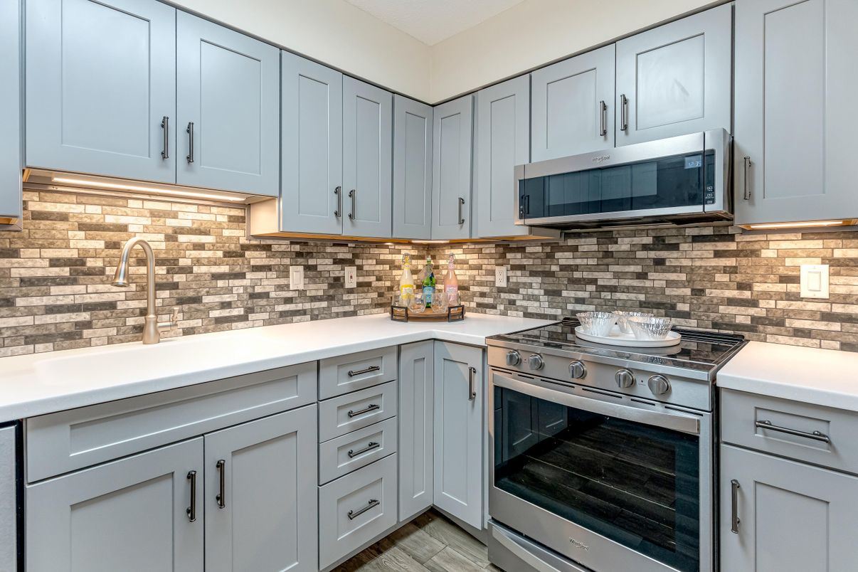 Interior, Kitchen, Stainless Steel Appliances