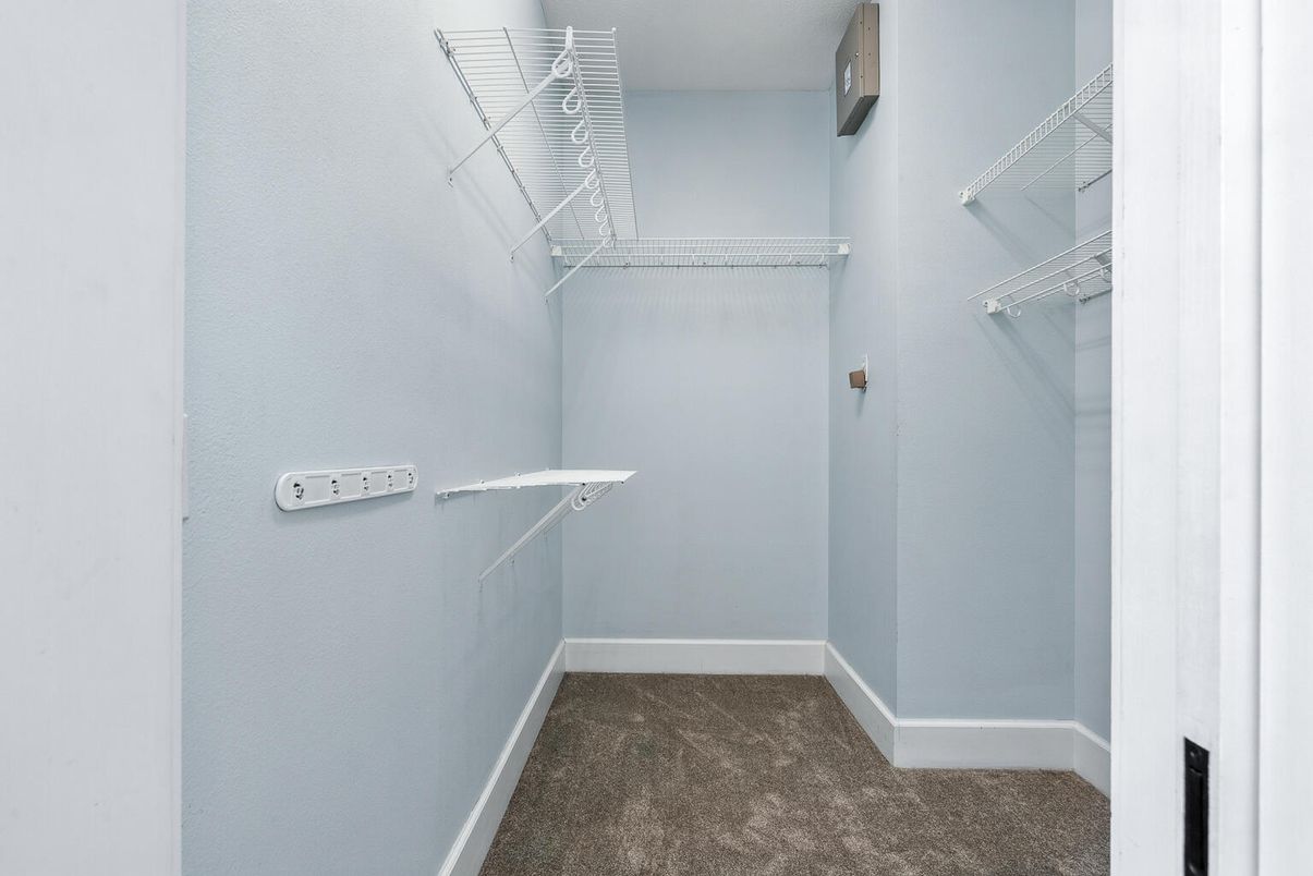 Interior, Walk-in Closets